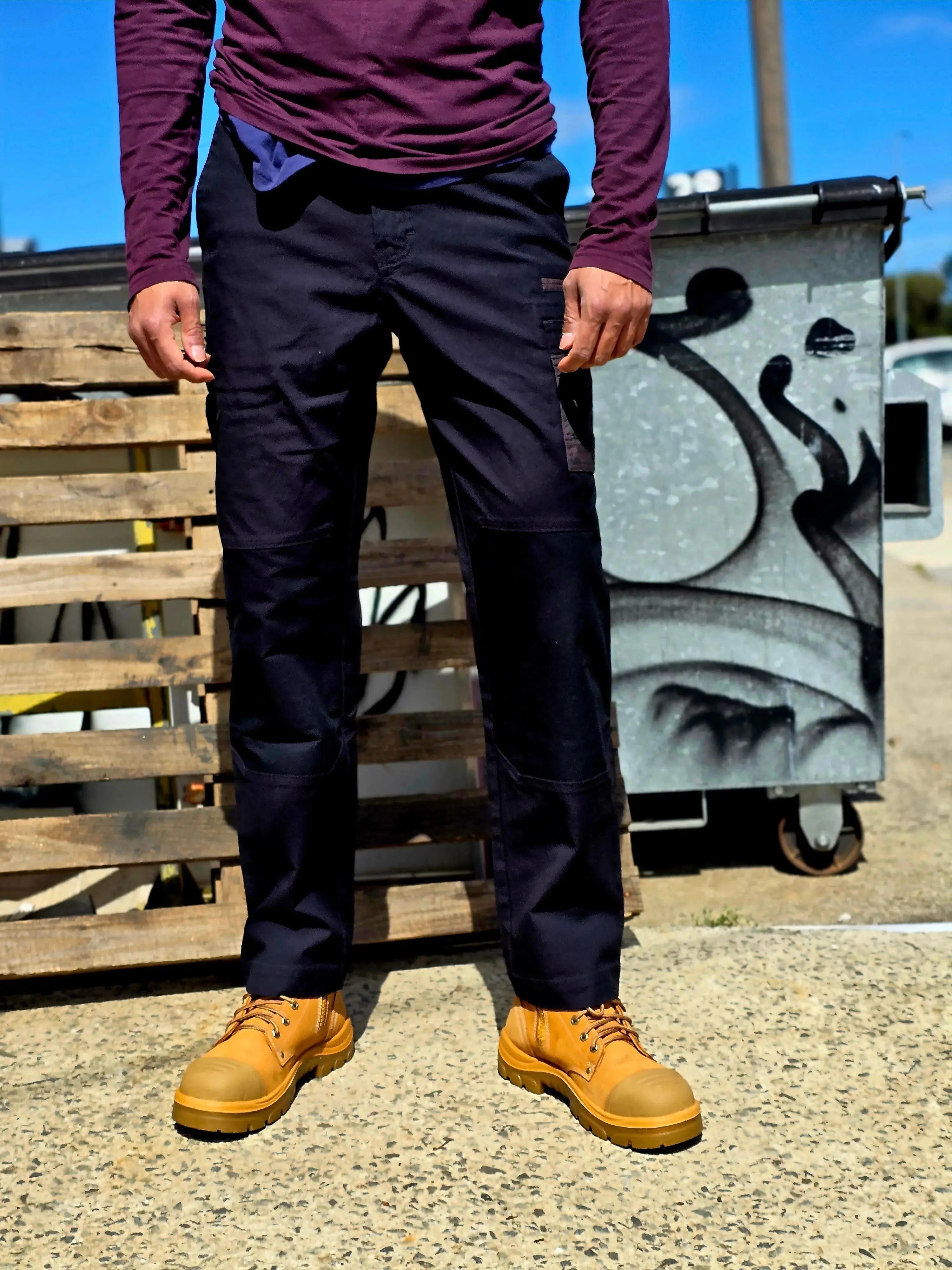 Reinforced nylon pocket panels on DFP work pants